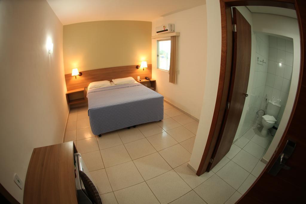 Larison Economy Hotel Pôrto Velho Ngoại thất bức ảnh