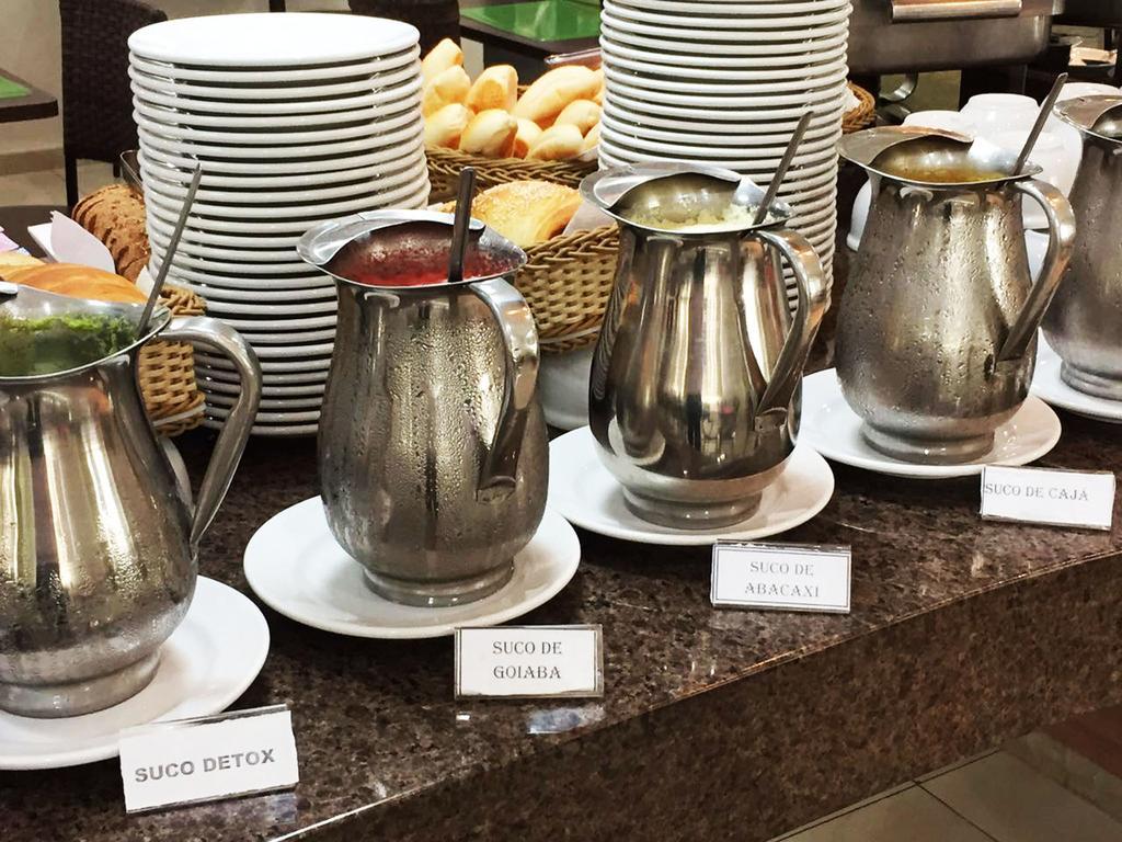 Larison Economy Hotel Pôrto Velho Ngoại thất bức ảnh