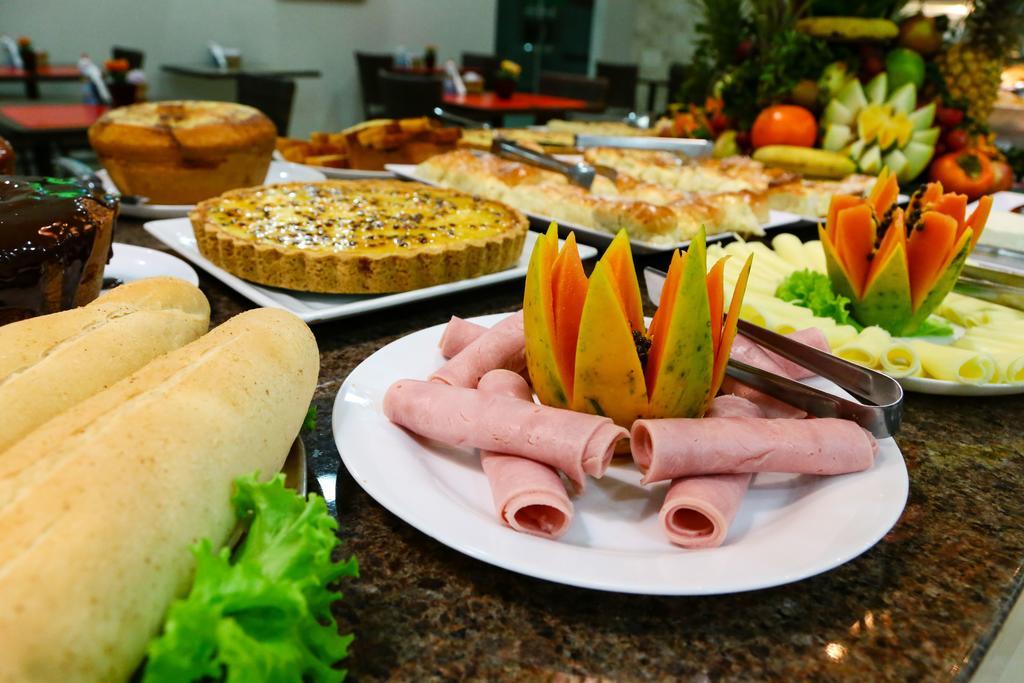 Larison Economy Hotel Pôrto Velho Ngoại thất bức ảnh