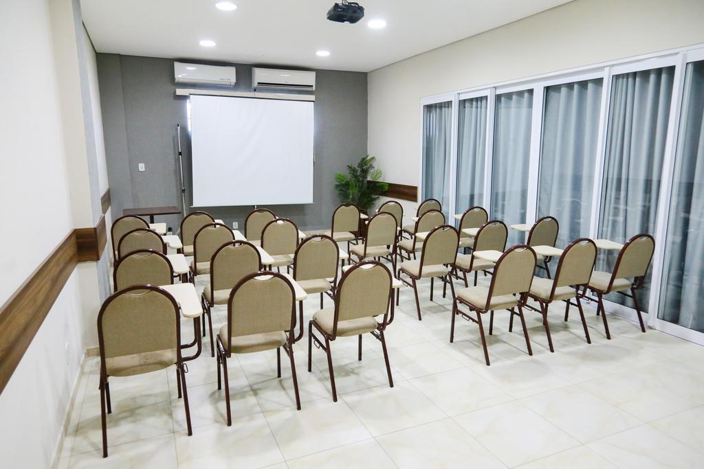 Larison Economy Hotel Pôrto Velho Ngoại thất bức ảnh