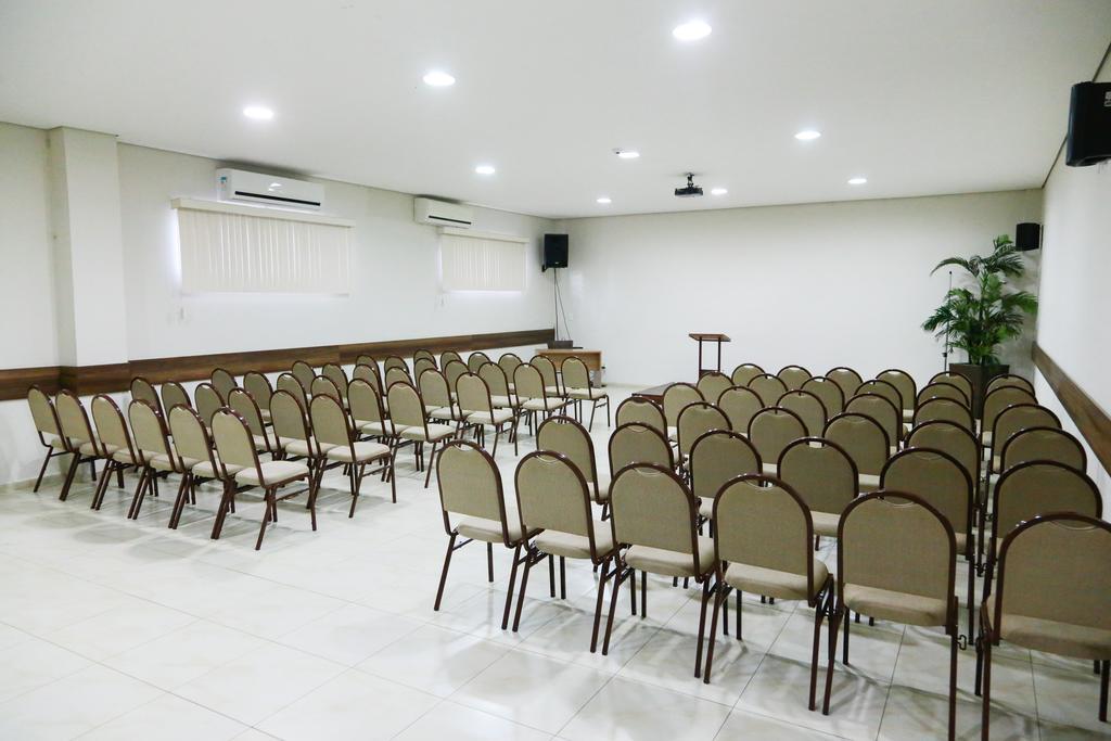 Larison Economy Hotel Pôrto Velho Ngoại thất bức ảnh